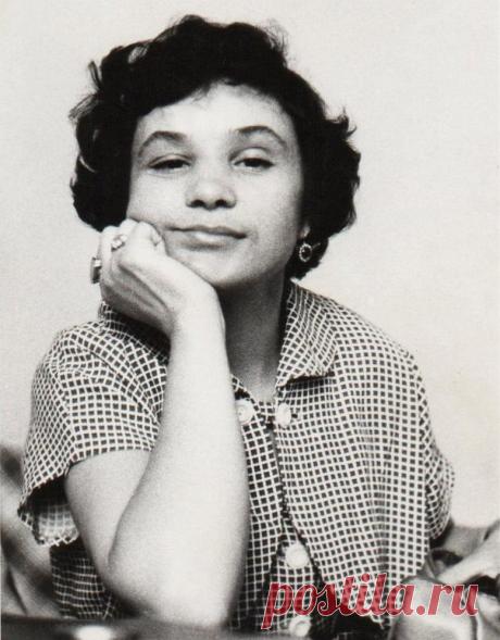 Мария Виноградова, 13 июля, 1922
• 2 июля 1995