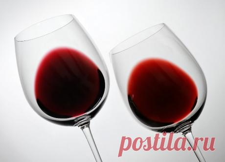 Маска с красным вином, чтобы получить здоровую и светящуюся кожу через месяц Столько пользы для кожи — невероятно! ПОЧЕМУ ТАК ПОПУЛЯРНЫ МАСКИ С КРАСНЫМ ВИНОМ? Салоны красоты и косметологи во всем мире предлагают красные вина, но