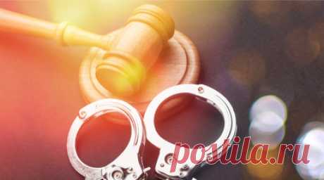Суд заключил под стражу открывшего стрельбу в Марксе Саратовской области. Суд заключил под стражу 41-летнего местного жителя, открывшего стрельбу в Марксе Саратовской области, в результате чего один человек погиб и ещё один был ранен. Об этом сообщила пресс-служба регионального главка Следственного комитета России. Читать далее