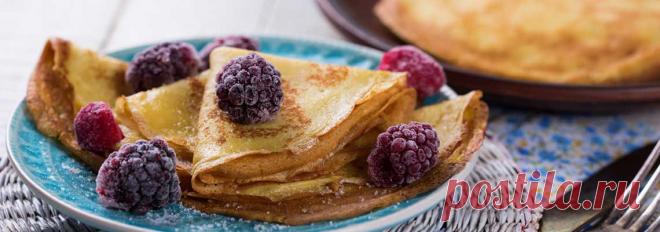 Простые и вкусные блины на воде • Рецепт Простые и вкусные блины на воде получатся тонкими и эластичными, в них очень удобно заворачивать начинку.