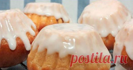 Знаменитая Ромовая баба Нежный, сочный, хорошо пропитанный дрожжевой бисквит просто тает во рту