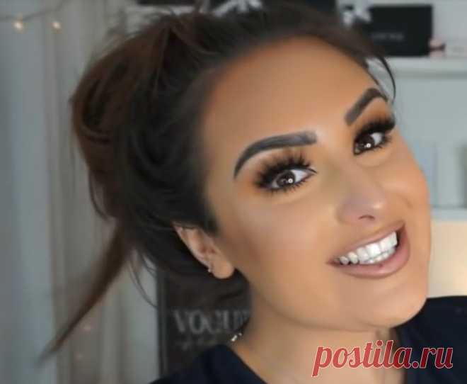 Amy Rose Walker Smile