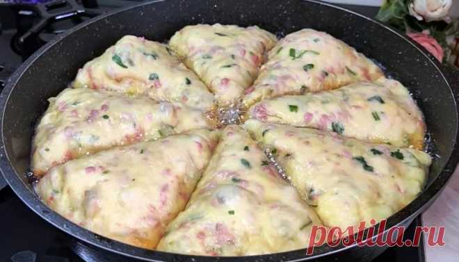 Минутная вкуснота из кефира. Невероятно вкусные пирожки на завтрак: все продукты есть в холодильнике Большой пирог с древних времен собирал вокруг себя всю семью. Причем это была не только чета из матери, отца и сына. Нередко пироги становились центром большого семейного праздника. Например, пироги пекли на свадьбу, на рождение ребенка. Даже для похорон был свой пирог. Как правило, к похоронам пекли капустные пироги. Для взрослых и детей пироги ассоциировались […]