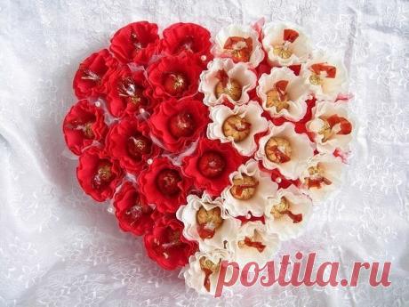 Сердце из конфет