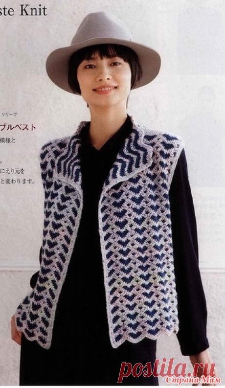 Жилет с зигзагообразным двухцветным узором. Крючок. - ВЯЗАНАЯ МОДА+ ДЛЯ НЕМОДЕЛЬНЫХ ДАМ - Страна Мам