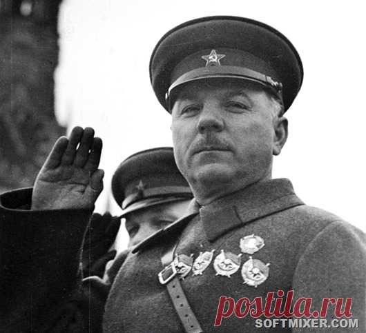 Климент Ворошилов: факты из биографии 
Климент Ворошилов возглавлял наркомат обороны 15 лет, избежал расправы в годы Большого террора, не понёс ответственности за провал советско-финской войны. «Климент непотопляемый» - так называли его с…