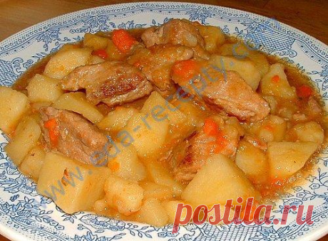 Картошка тушеная с мясом и томатами