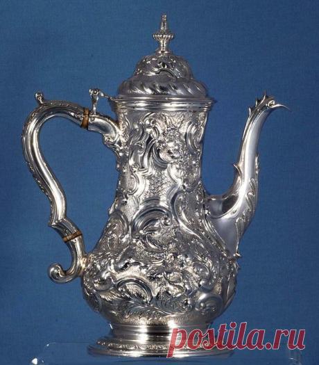 АНТИКВАРНАЯ ЛАВКА. СЕРЕБРЯНЫЕ КОФЕЙНИКИ..