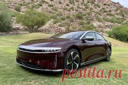 Россиянам стал доступен новый американский электрокар. Электроседан Lucid Air, производящийся в США с сентября 2021 года, поступил в продажу в России за 21 миллион рублей, сообщает Autonews.ru. У российского дилера машина, оснащенная в том числе 12 камерами кругового обзора, сейчас доступна покупателям в единственной комплектации Grand Touring.