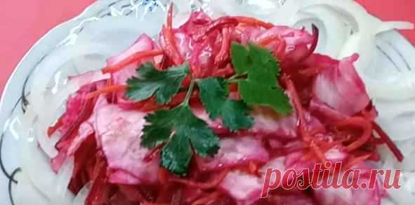 Розовая маринованная капуста со свеклой- быстрого приготовления. — Кулинарная книга - рецепты с фото