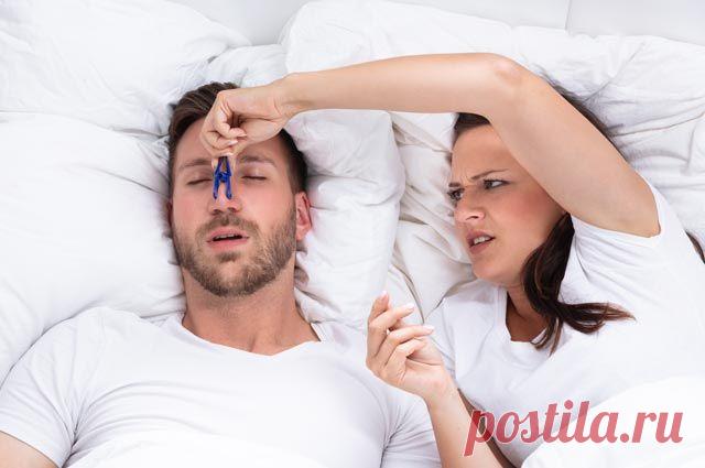 Клипса в нос и мяч под спину. Работают ли устройства от храпа? | Здоровая жизнь | Здоровье | Аргументы и Факты