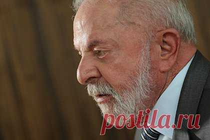 Бразилия пообещала обсудить с БРИКС борьбу с пошлинами Трампа