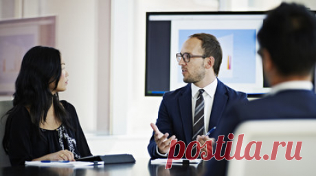 В ГД предложили запретить ряду иностранцев иметь доли в компаниях, управляющих СМИ. Депутат Госдумы Евгений Фёдоров предложил запретить представителям недружественных государств иметь доли или акции в компаниях, управляющих СМИ. Копия письма на имя главы Минцифры Максута Шадаева есть в распоряжении RT. Читать далее