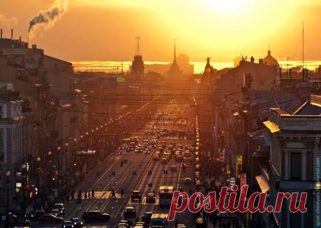 Шикарный закат на Невском проспекте
#Фото_СПб_Live | Facebook