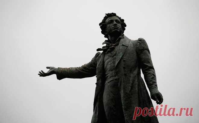 На сайте книжного магазина появилась маркировка Пушкина как иноагента. Сайт книжного магазина «Лабиринт» маркировал писателей Александра Пушкина, Льва Толстого и Самуила Маршака как иностранных агентов.