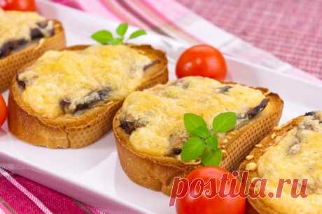 Горячие бутерброды со шпротами и сыром — Sloosh – кулинарные рецепты