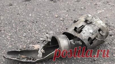 В ЛНР украинский беспилотник атаковал промзону. ВСУ атаковали беспилотником промышленную зону Алчевска в ЛНР, жертв и пострадавших нет Читать далее