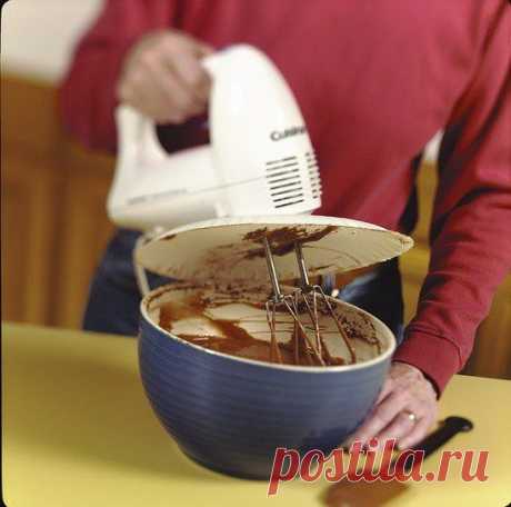 как не забрызгать все стены на кухне!!!
