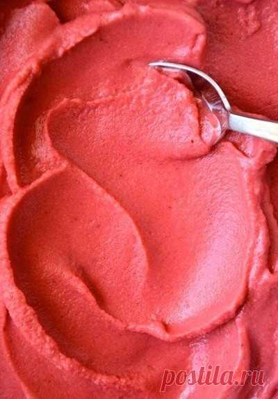 5-минутное клубничное мороженое.