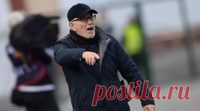 Гаджиев заявил, что РФС стоит перейти в Азию. Заслуженный тренер России Гаджи Гаджиев высказался о рассмотрении исполкомом Российского футбольного союза (РФС) вопроса о переходе организации в Азиатскую конфедерацию футбола (АФК) в ноябре или декабре текущего года. Читать далее