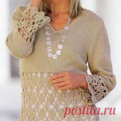 Джемпер с V - образным вырезом и ажуром..