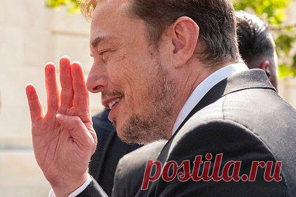 Илон Маск предупредил об опасности искусственного интеллекта. Предприниматель Илон Маск предупредил, что искусственный интеллект (ИИ) может быть опасным. «Скорее всего, искусственный интеллект станет силой добра», — заявил Илон Маск. Однако основатель SpaceX и Tesla подчеркнул, что вероятность, что искусственный интеллект окажется «силой зла», не равна нулю.