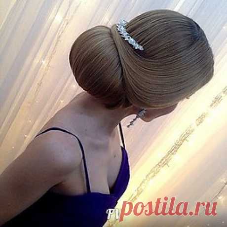 Прически и макияж