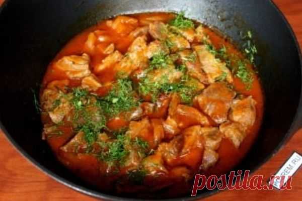 Повариха из столовой объяснила, почему подлива к мясу у них получается такой вкусной. Держите рецепт А вот мне говорили, что подливу к мясу нужно варить на слабом огне, тогда она получится жидкой и вкусной
На слабом огне только борщ и щи получаются жидкими.