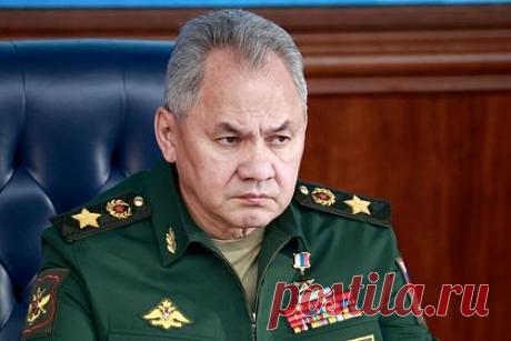 Шойгу провел переговоры с главами Минобороны Сирии и Турции. Министр обороны России Сергей Шойгу провел в Москве переговоры с главой Минобороны Турции Хулуси Акаром и министром обороны Сирии Али Махмудом Аббасом. Главы оборонных ведомств в ходе встречи обсудили пути разрешения сирийского кризиса и проблему беженцев, совместные усилия по борьбе с экстремистскими группировками.