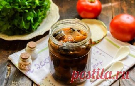 Баклажаны с черносливом на зиму 10 ингредиентов.  2 порций. ВРЕМЯ ПРИГОТОВЛЕНИЯ - 70 мин.  СЛОЖНОСТЬ РЕЦЕПТА - Простое блюдо.  ЭНЕРГ.ЦЕННОСТЬ - 84.26 ккал. В разгар сезона всевозможных овощей предлагаю задуматься о заготовках на зиму и приготовить в домашних условиях вкусные баклажаны с черносливом на зиму! Чернослив придает блюду особый вкус и аромат. Сделать заготовку не так сложно, как кажется. Убедитесь в этом сами! Ингредиенты. Помидоры — 3-4 Штук. Вода — 200 Миллилит...