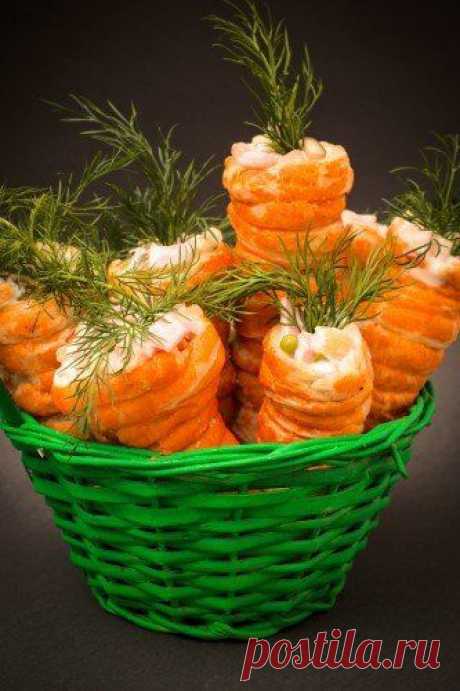 Слоеные морковки с яичным салатом
