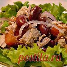 Мясной салат с фасолью