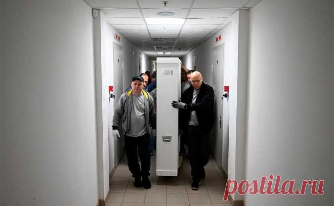 «Троицу» привезли в реставрационный центр Грабаря. Икону «Святая Троица» Андрея Рублева привезли во Всероссийский художественный научно-реставрационный центр им.