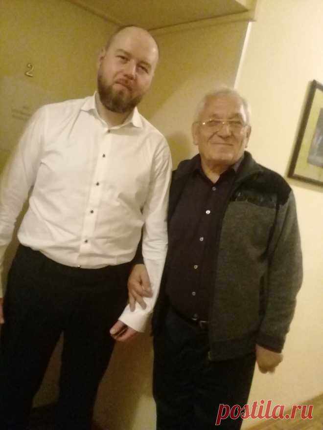 С худ. руководителем хора Московского Сретенского монастыря, засл. артистом РФ. Никоном Степановичем Жилой. 08.10.2019 г.