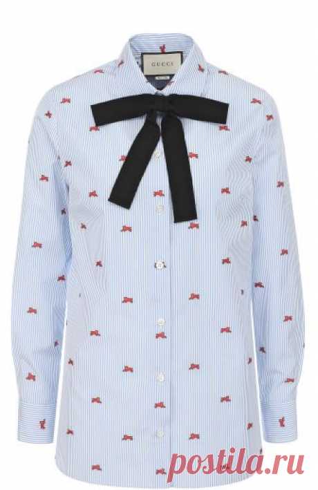 Женская синего хлопковая блуза прямого кроя с бантом GUCCI — купить за 48600 руб. в интернет-магазине ЦУМ, арт. 476099/Z382C Женская синего хлопковая блуза прямого кроя с бантом GUCCI, арт. 476099/Z382C по цене 48600 руб. купить в интернет-магазине ЦУМ. Экспресс доставка, подарочная упаковка.