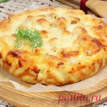 Пирог с курицей и сыром