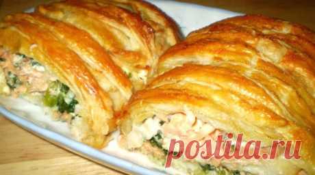 Вкуснейший пирог с рыбой из слоеного теста