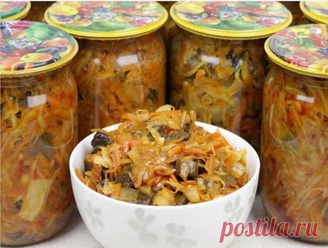 Лучший рецепт! СОЛЯНКА с капустой — так вкусно! Мои ДОМОЧАДЦЫ без ума от нее! - Всем на заметку! 2 кг нашинкованной капусты, 2 кг красных помидоров, порезанных крупными кубиками, 05,...