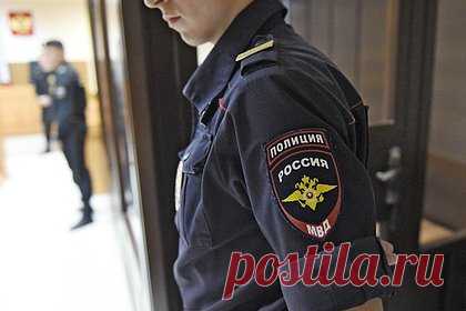 СКР завершил расследование дела об изнасиловании и убийстве трех студенток в Гае. В Оренбургской области завершено расследование дела в отношении 30-летнего Александра Лазарева, обвиняемого в изнасиловании и убийстве трех девушек в Гае. Помимо убийства и изнасилования, рецидивисту вменяют насильственные действия сексуального характера, умышленное повреждение чужого имущества.