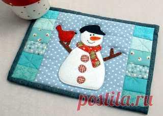 The Patchsmith: Patchsmith Christmas Mug Rugs