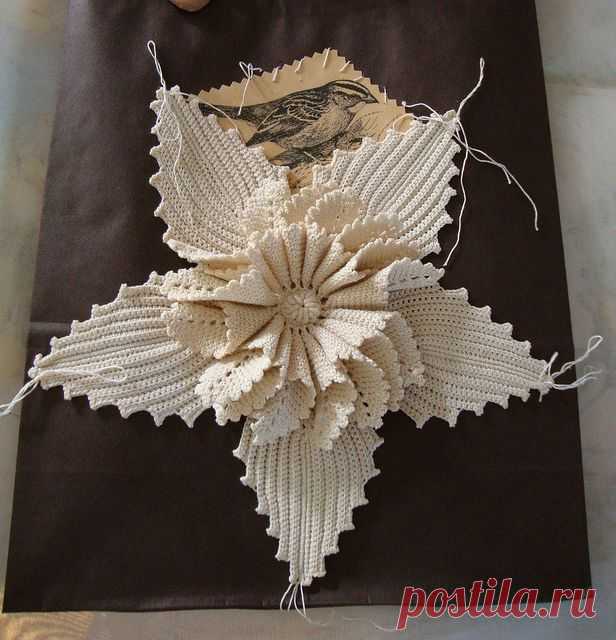 Robyn Davis приколол(а) это к доске freeform & Irish crochet | Pinter…