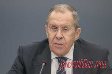 Лавров охарактеризовал отношения РФ и КНДР как &quot;непобедимое братство&quot;. Глава МИД подчеркнул, что &quot;бойцы Корейской народной армии вместе с российскими бойцами ценой крови и даже жизни приблизили освобождение Курской области от украинских нацистов&quot;