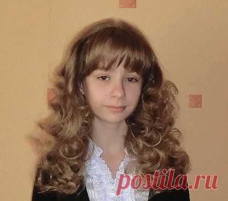 УспехПресс - Фестиваль творческих идей
Статьи: Художественный конкурс «Пражская акварель» 
Осипова Полина, 12 лет. М. Бонис «Радость весны».Игра на синтезаторе. Конкурс - Детское музыкальное творчество и театр.