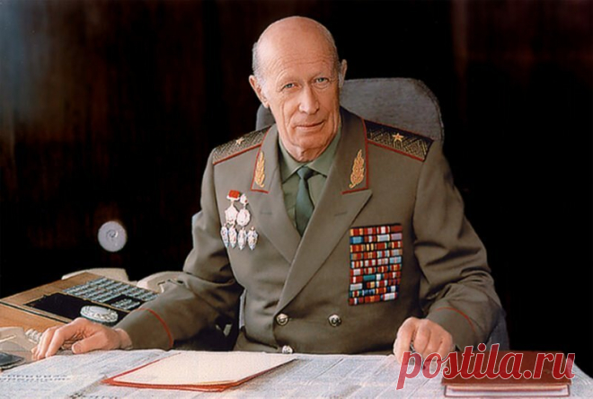 Отец «Вымпела»: ушел из жизни легендарный разведчик СССР - генерал-майор КГБ Юрий Дроздов Всю свою жизнь он служил Родине. В возрасте 20 лет принимал участие в штурме Берлина. На протяжении 10 лет возглавлял управление нелегальной разведки. Был