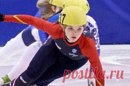 Российская спортсменка умерла в возрасте 20 лет. Что стало причиной смерти одной из сильнейших шорт-трекисток страны?. Российская конькобежка Анастасия Середа умерла в возрасте 20 лет. Ее называли одной из самых перспективных молодых спортсменок отечественного шорт-трека. Известно, что девушка завоевывала награды на международном уровне с 15 лет, а последней золотой медали была удостоена за два месяца до кончины.