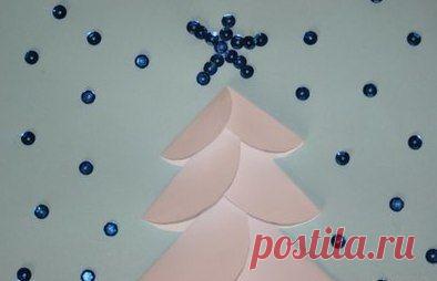 Новогодняя открытка из кружочков — Поделки с детьми