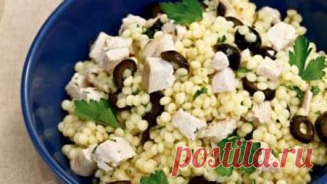 Кускус. Рецепты с кускусом, блюда с кускусом Блюда с кускусом вошли в моду в России не так давно; год от года кускус становится всё более и более популярным. Готовить его легко; практически все рецепты с кускусом можно реализовать минут за 15, так что в ритме современной жизни это продукт очень