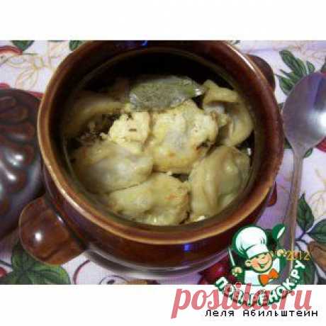 Пельмени в горшочках с мясом и грибами - кулинарный рецепт