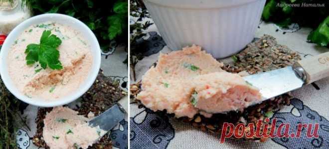 Прекрасная альтернатива крабовому салату — паштет «Крабовый» 



Вкусно на хлеб или лаваш, а можно наполнить корзиночки!









 
Ингредиенты:
Крабовые палочки — 400 гр.Яйцо — 2 шт.Лук репчатый — 1 шт.ПетрушкаМайонез — 2 ст.л.
Приготовление:
 
Яйца сварить вк…