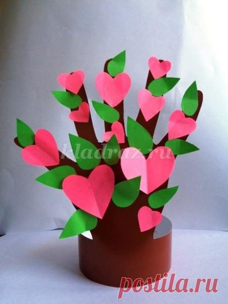 Поделка из бумаги с детьми "Дерево любви"
